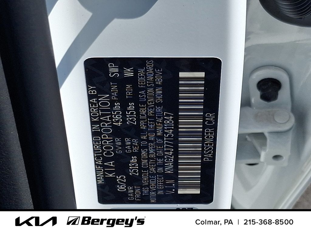 2026 Kia K5 LXS - Photo 18