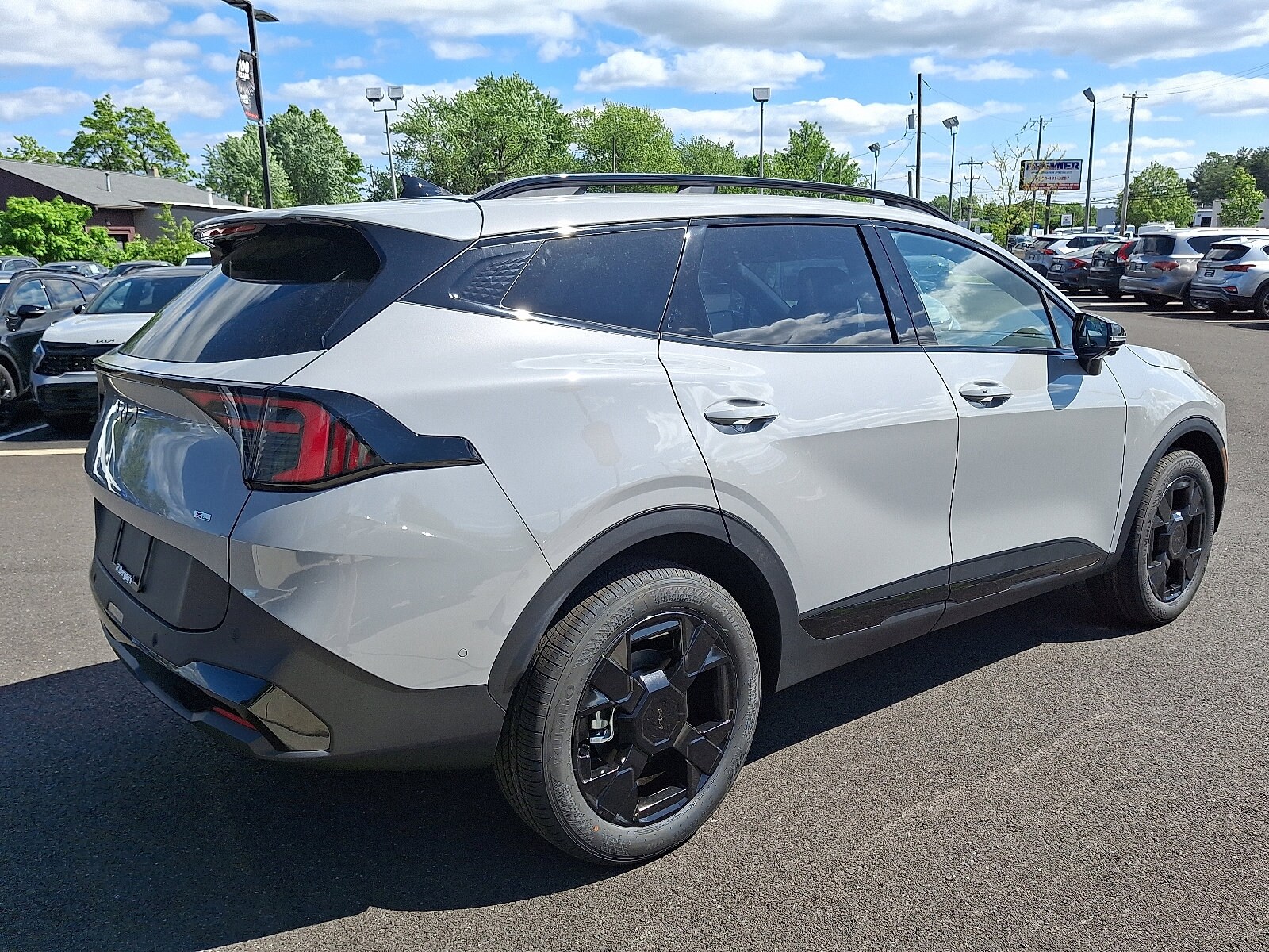 2026 Kia Sportage X-Line photo 3