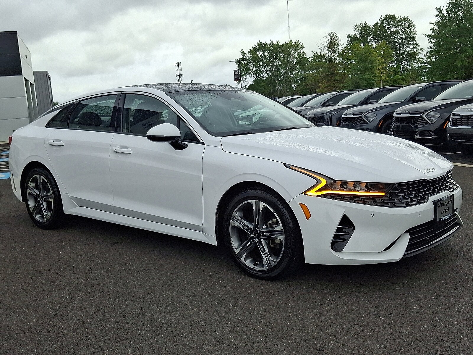 2023 Kia K5 EX photo 2