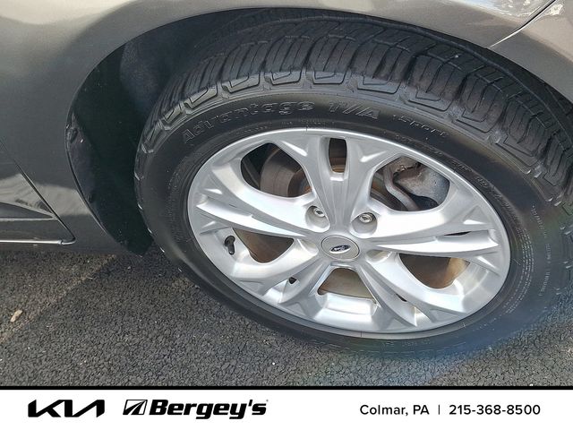 2012 Ford Fusion SE photo 4