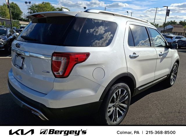 2016 Ford Explorer Platinum photo 2