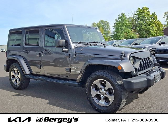 2016 Jeep Wrangler Unlimited Sahara photo 2