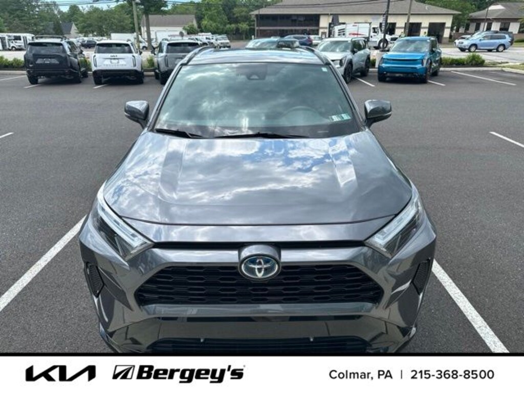 Used 2022 Toyota RAV4 Hybrid SE SUV