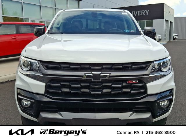 2022 Chevrolet Colorado Z71 photo 2