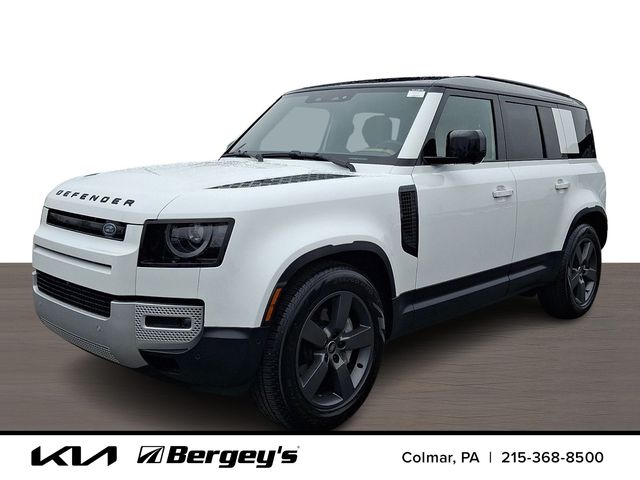 2025 Land Rover Defender 110 S P300's photo