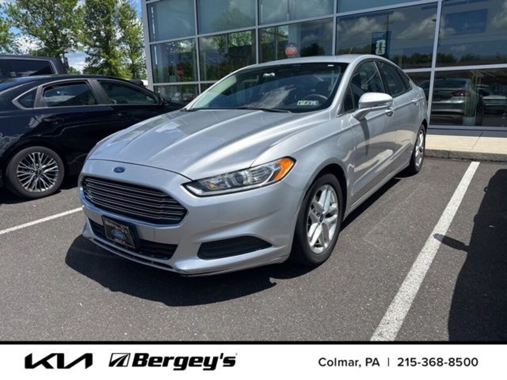 Used 2014 Ford Fusion SE Sedan