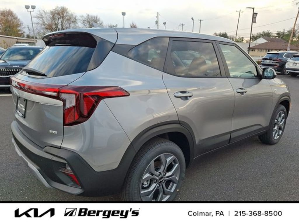 New 2026 Kia Seltos LX SUV