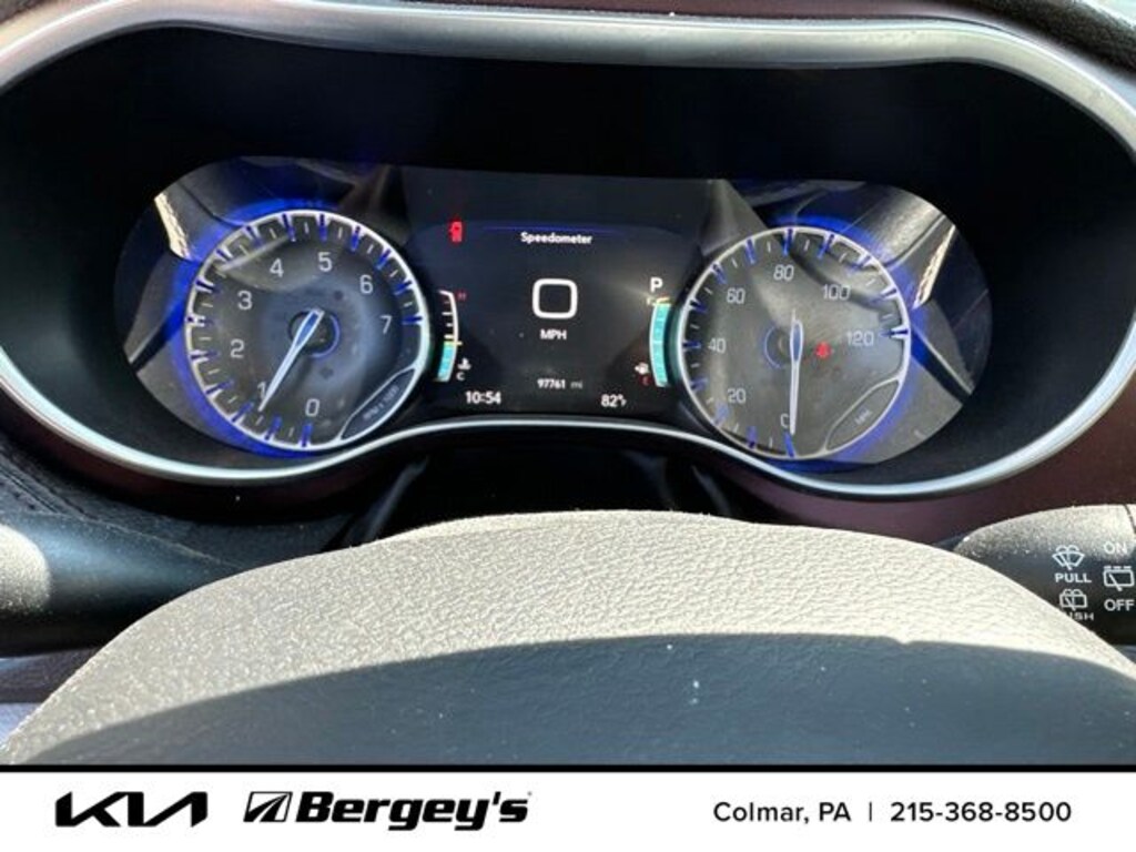 Used 2018 Chrysler Pacifica Limited Van