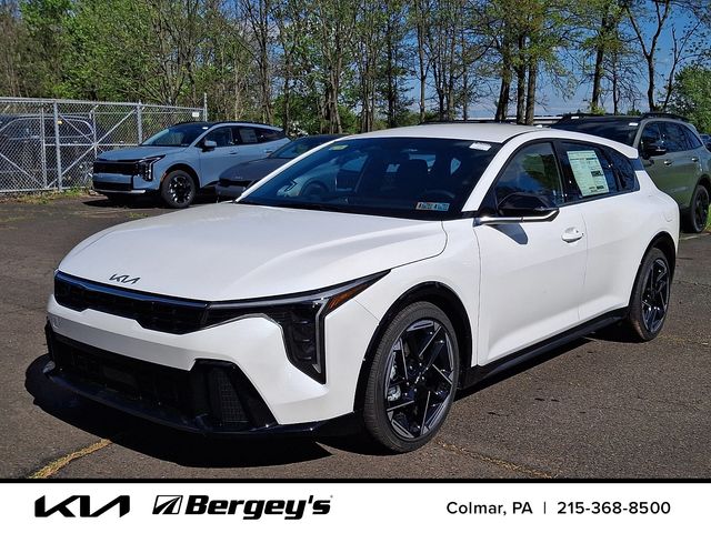 2026 Kia K4 GT-Line AT Hatchback's photo