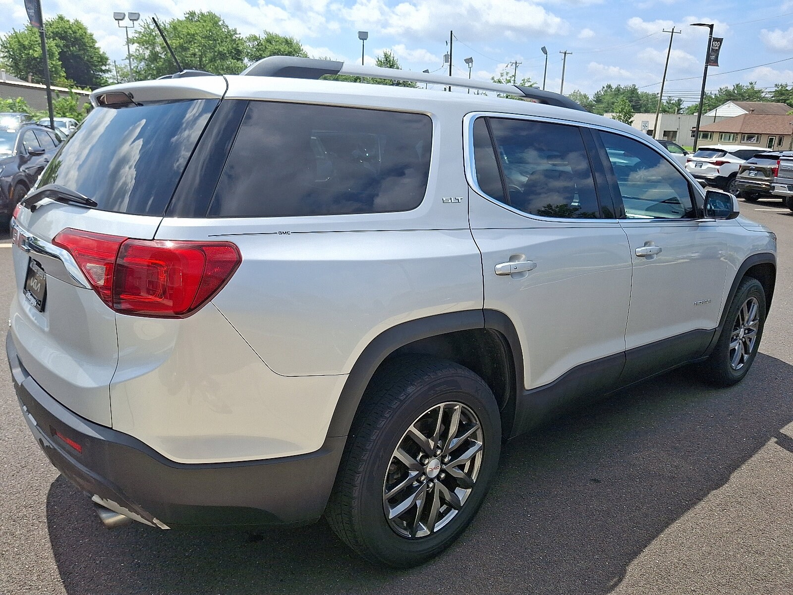 2017 Gmc Acadia SLT photo 3