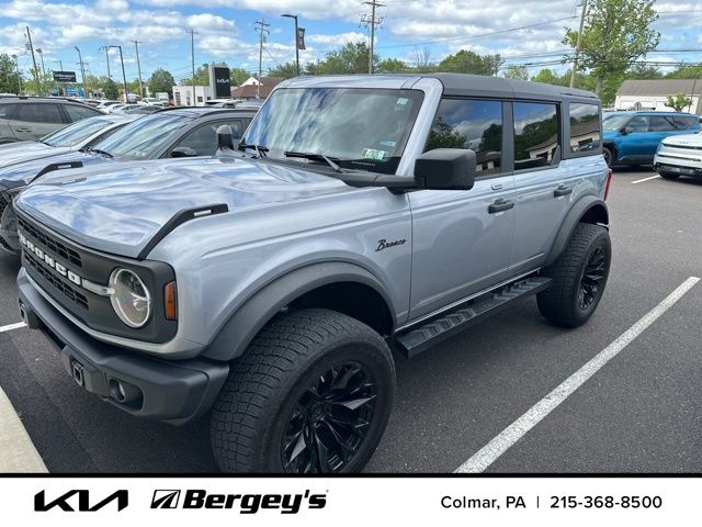 2023 Ford Bronco Black Diamond Mid (322A) 4x4's photo