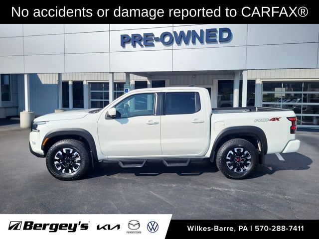 2023 Nissan Frontier Crew Cab PRO-4X photo 2