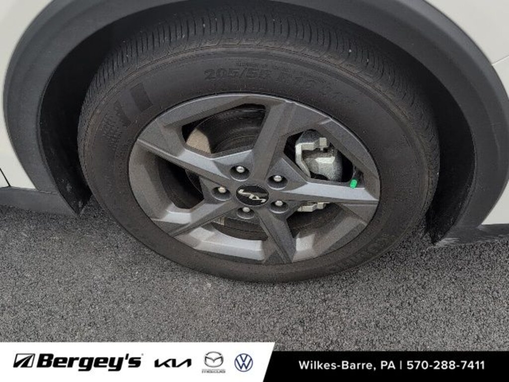 Used 2025 Kia K4 LXS Sedan