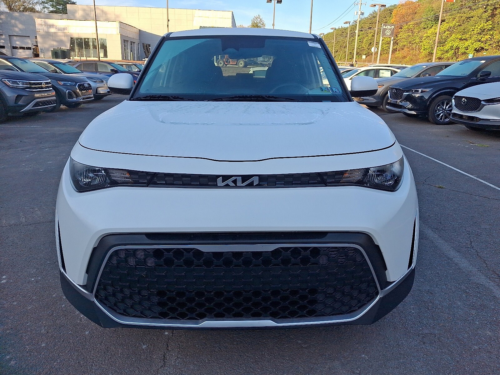 2023 Kia Soul LX photo 2