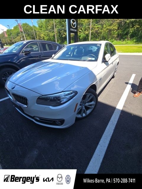 2014 BMW 5 Series 535i xDrive Sedan's photo