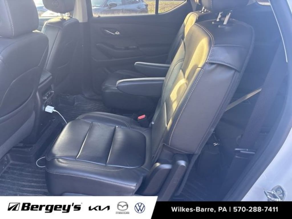 Used 2021 Chevrolet Traverse LT Leather SUV