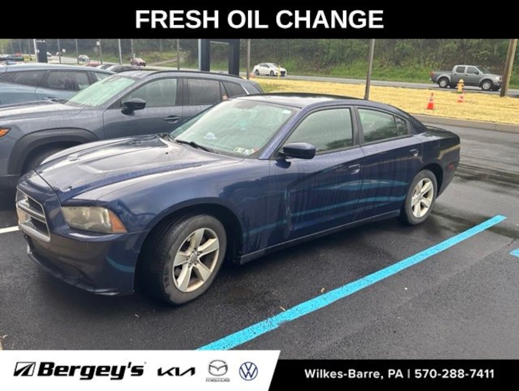 Used 2014 Dodge Charger SE Sedan