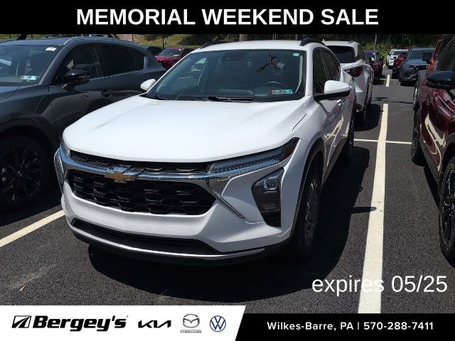 2024 Chevrolet Trax LT's photo