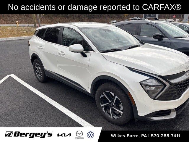 2023 Kia Sportage Hybrid LX photo 2