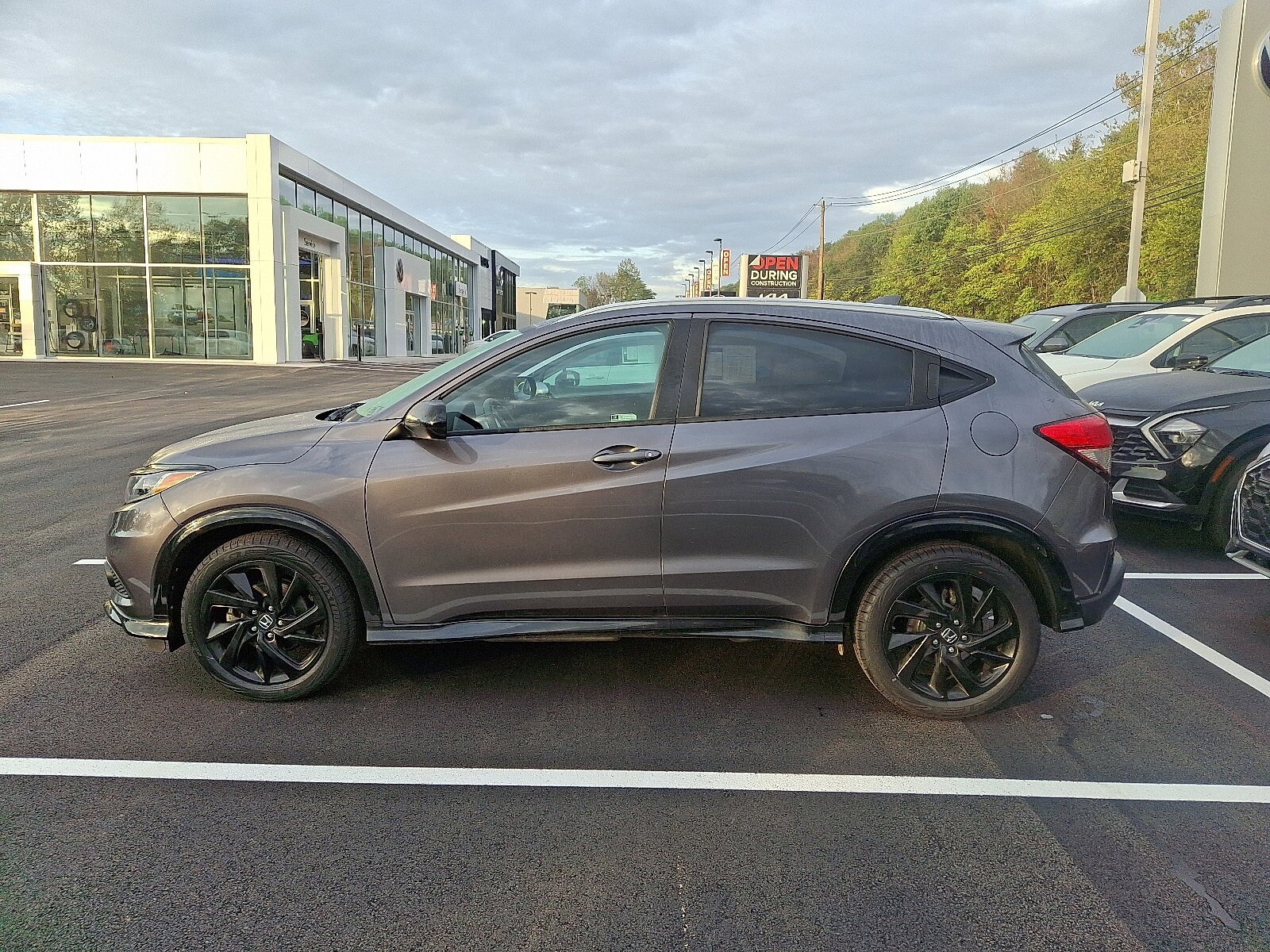 2021 Honda HR-V Sport photo 3