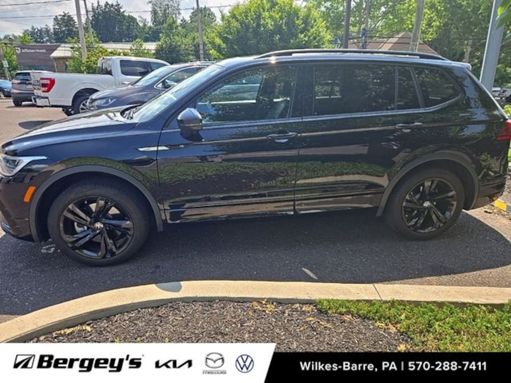 Used 2024 Volkswagen Tiguan 2.0T SE R-Line Black SUV