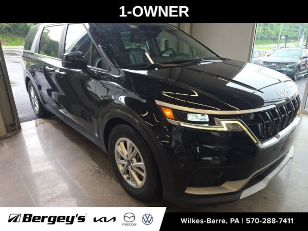 Used 2022 Kia Carnival LXS Minivan/Van