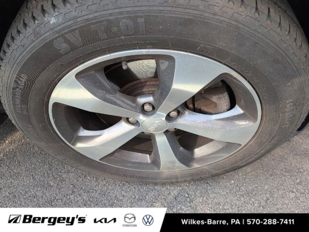 Used 2019 Jeep Cherokee Limited SUV