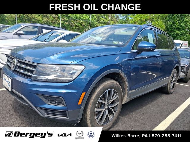 2019 Volkswagen Tiguan 2.0T SEL R-Line 4Motion's photo