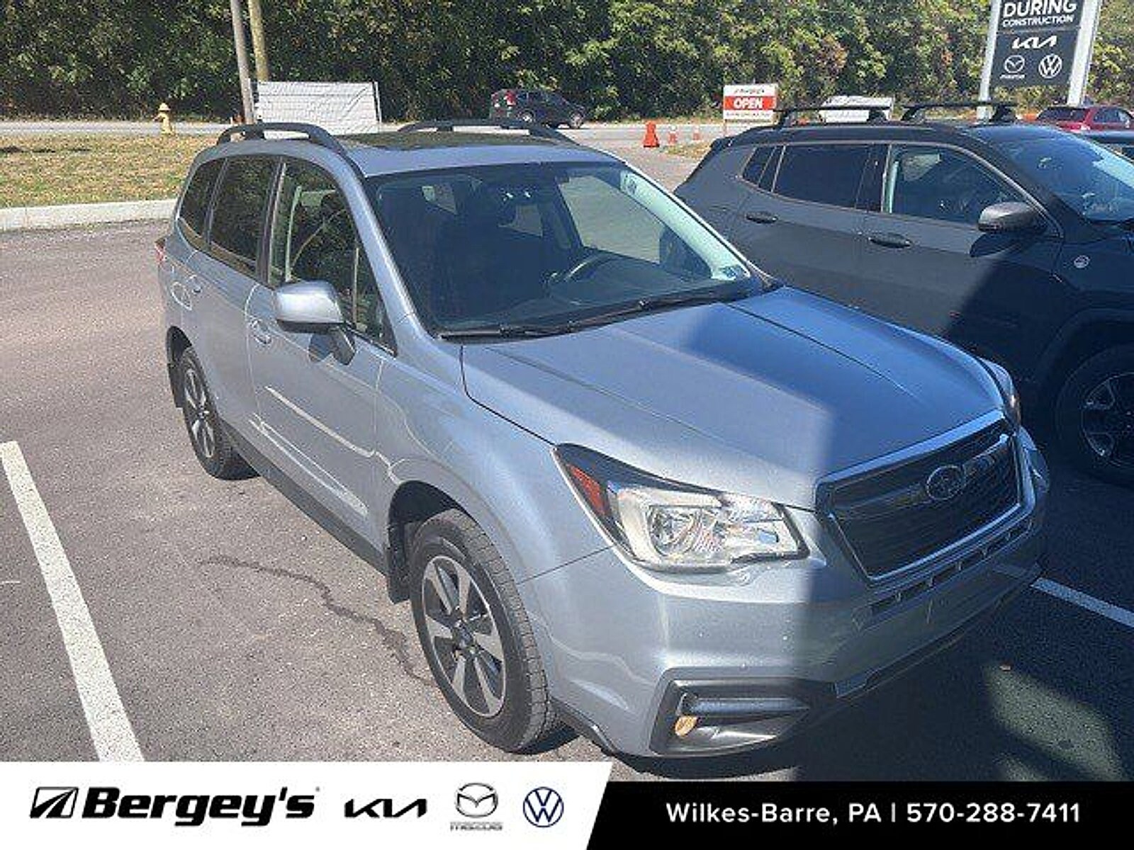 2017 Subaru Forester 2.5i Limited photo 2