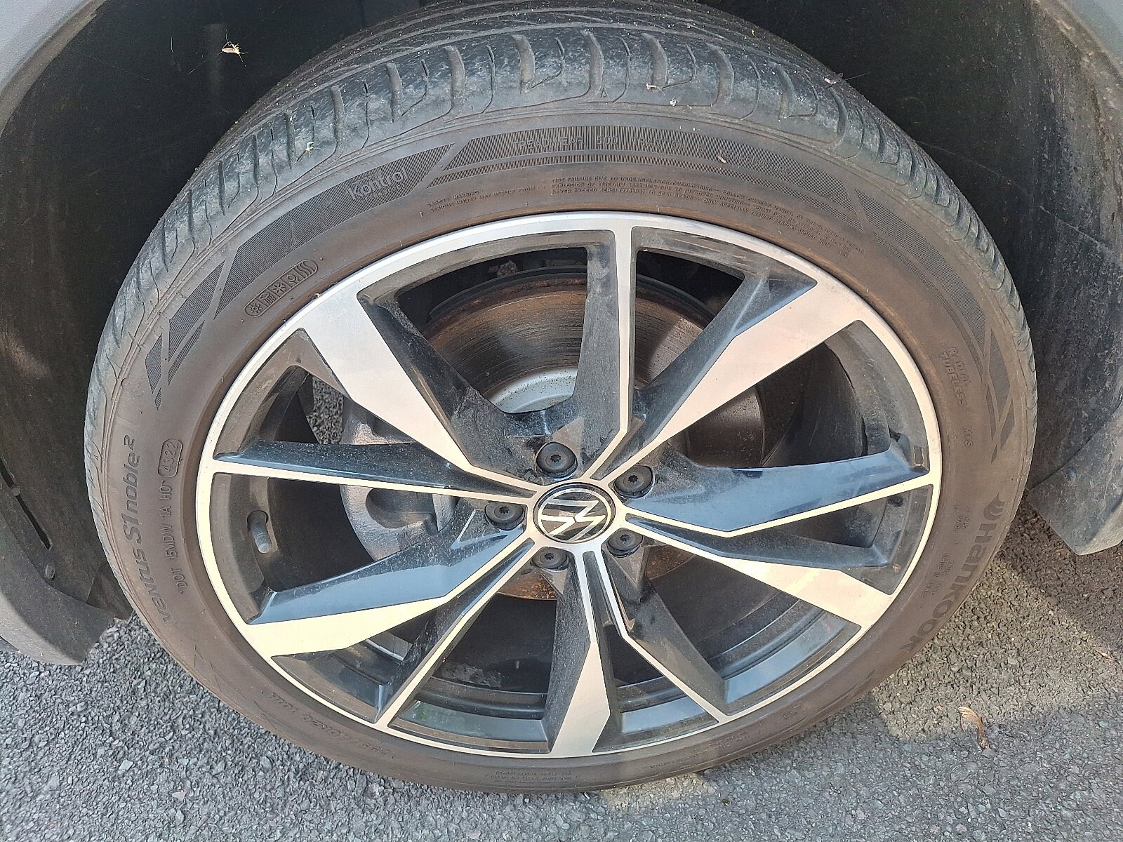 2022 Volkswagen Tiguan SEL Premium R-Line photo 4