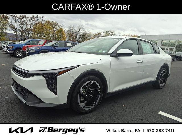 2025 Kia K4 EX photo 3