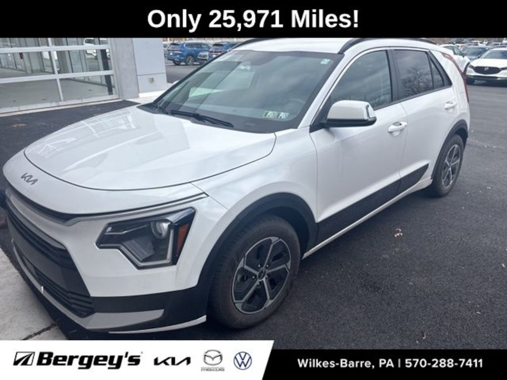 Used 2023 Kia Niro EX SUV