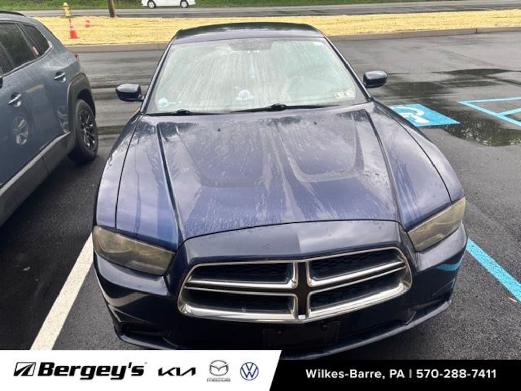 Used 2014 Dodge Charger SE Sedan