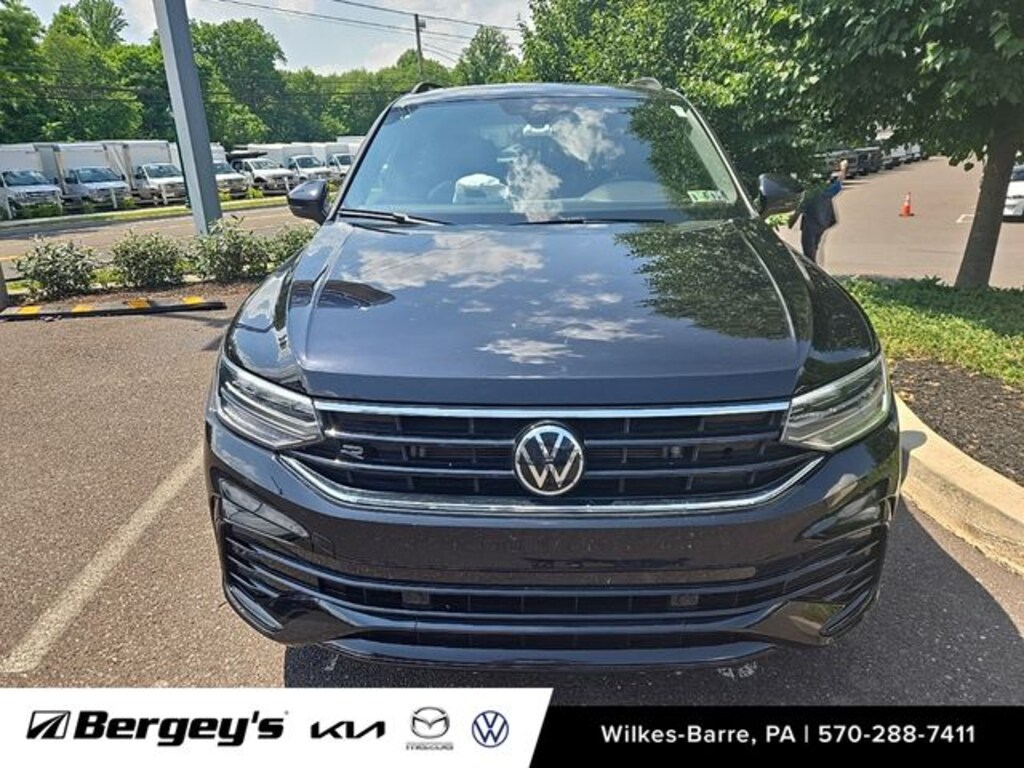Used 2024 Volkswagen Tiguan 2.0T SE R-Line Black SUV