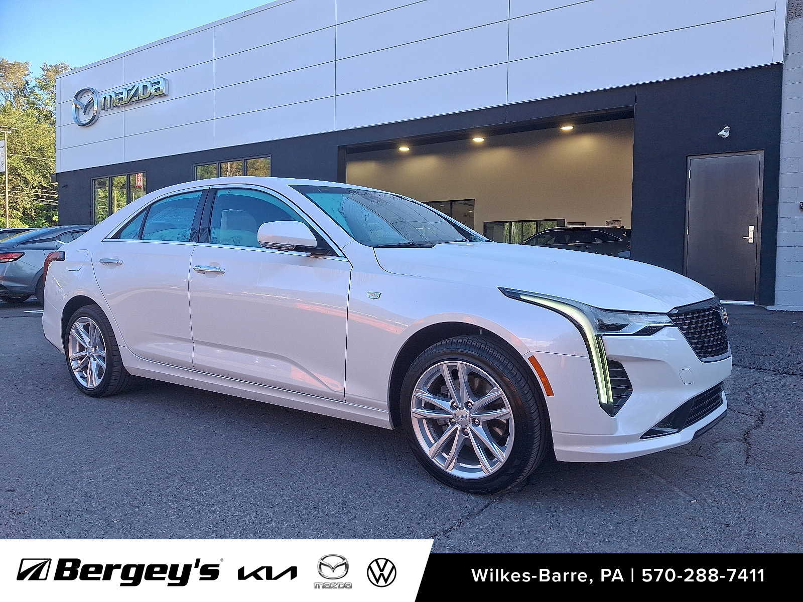 2022 Cadillac CT4