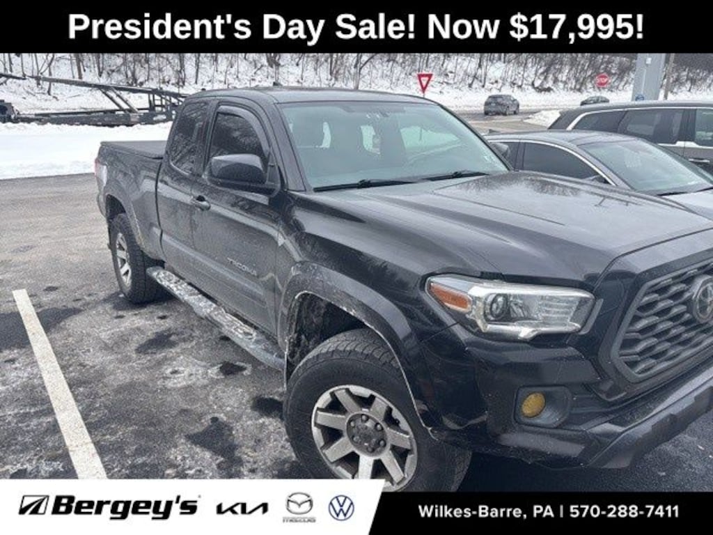Used 2016 Toyota Tacoma SR5 Truck