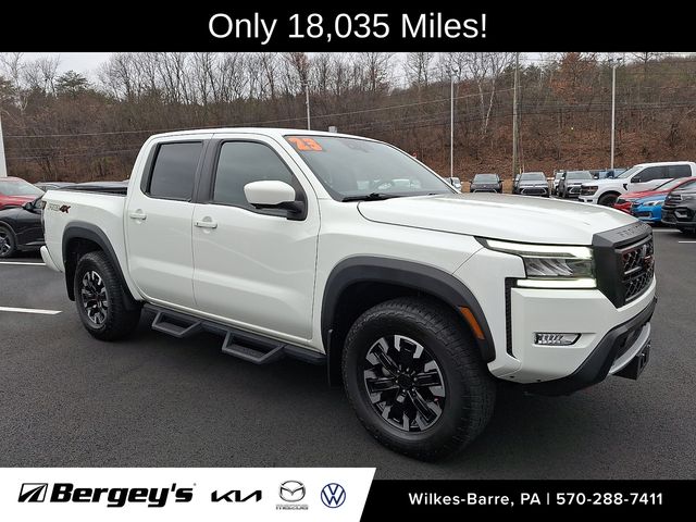 2023 Nissan Frontier PRO-4X's photo