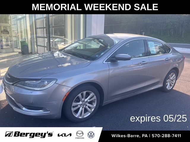 2016 Chrysler 200 Limited's photo