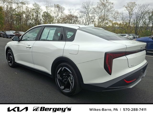 2025 Kia K4 EX photo 4