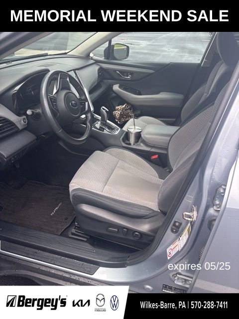 2020 Subaru Outback Premium's photo