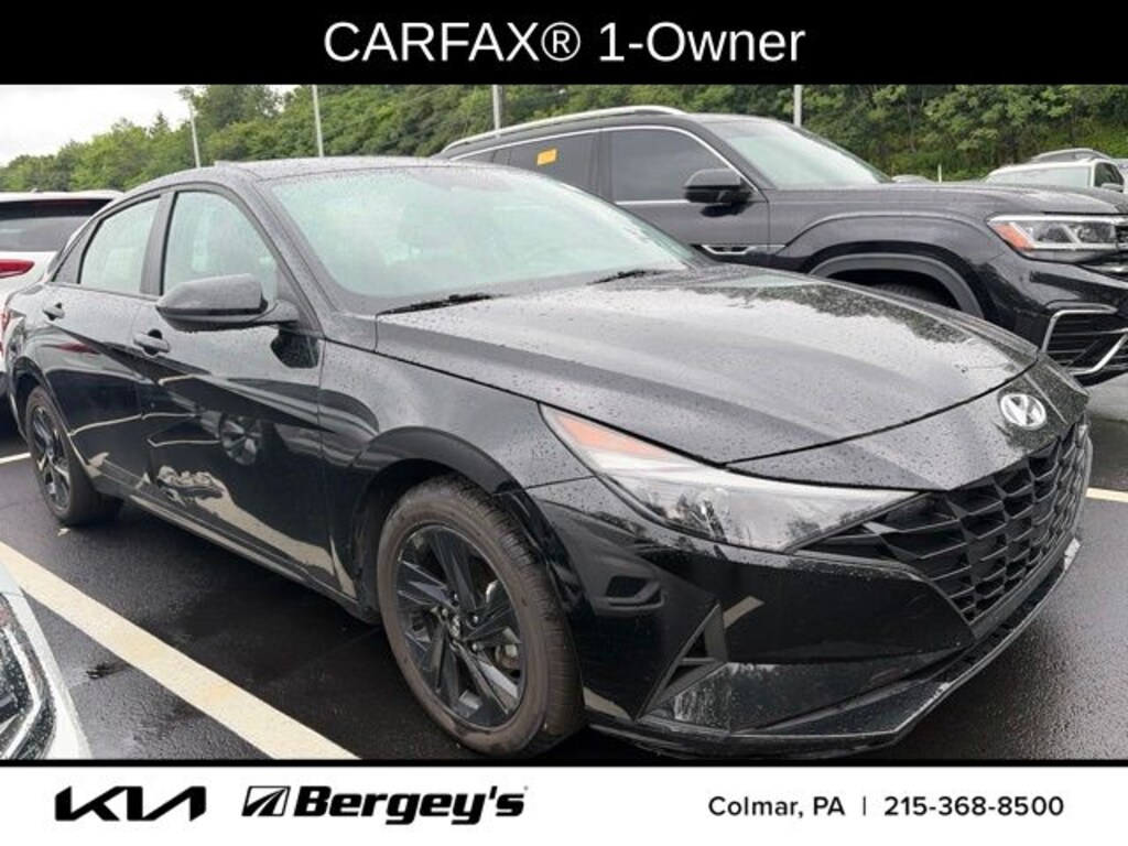 Used 2023 Hyundai Elantra Hybrid Blue Sedan