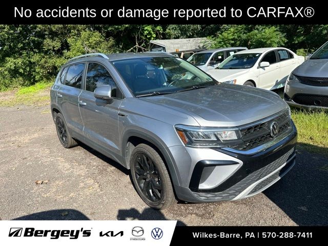 Used 2022 Volkswagen Taos SE with VIN 3VVYX7B27NM033699 for sale in Colmar, PA