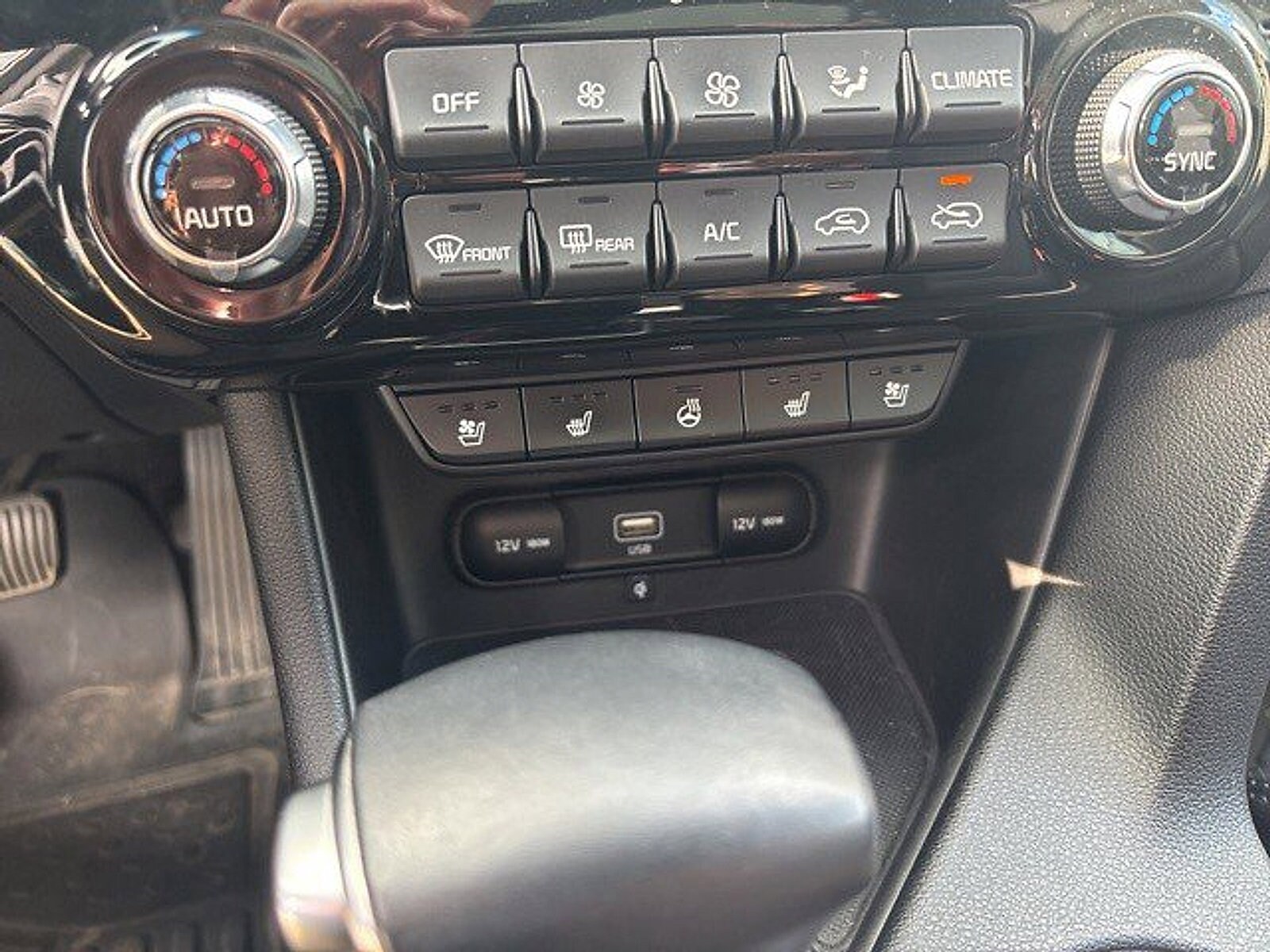 2020 Kia Sportage EX photo 3