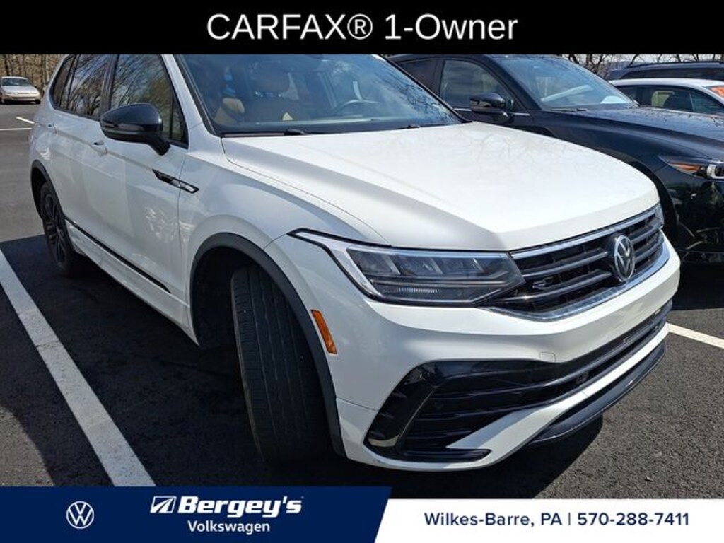 Certified 2022 Volkswagen Tiguan 2.0T SE R-Line Black SUV