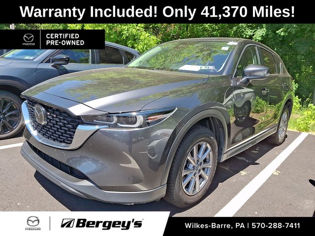 2023 Mazda CX-5 S Preferred package Auto AWD's photo