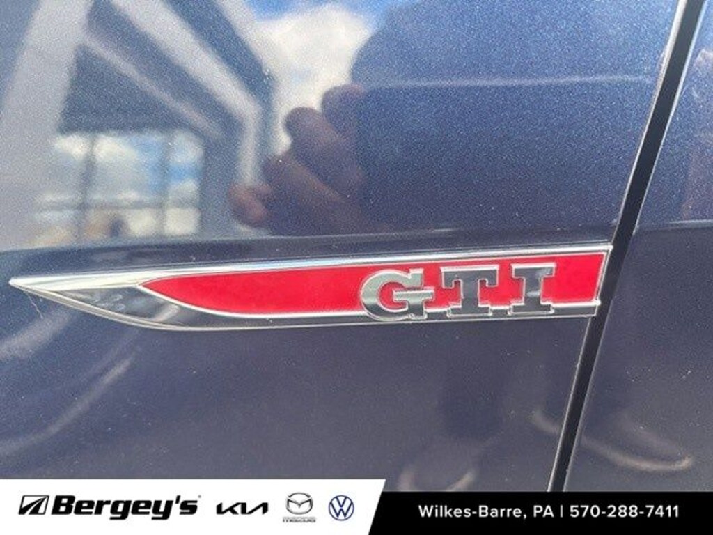 Used 2018 Volkswagen Golf GTI 2.0T SE Hatchback
