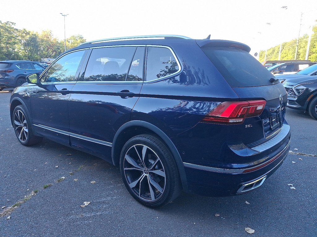 Certified 2022 Volkswagen Tiguan SEL R-Line 2.0T SEL R-Line 4MOTION