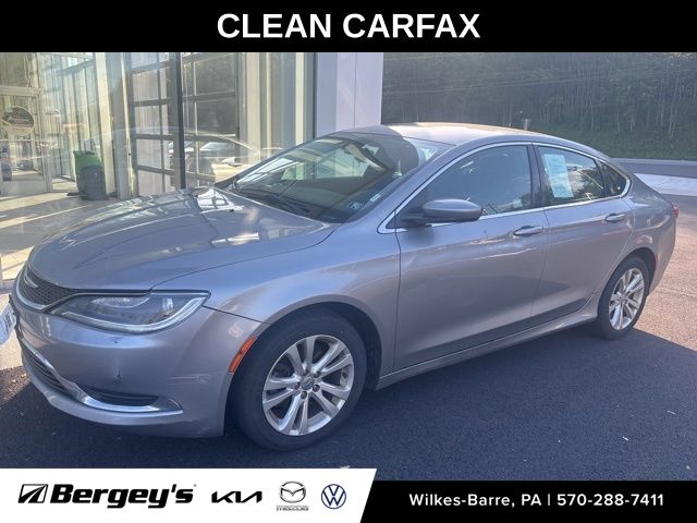 2016 Chrysler 200 Limited's photo