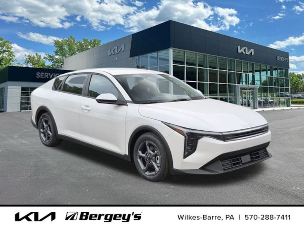 New 2026 Kia K4 LXS Sedan