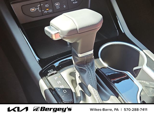 2026 Kia K5 GT-Line - Photo 11